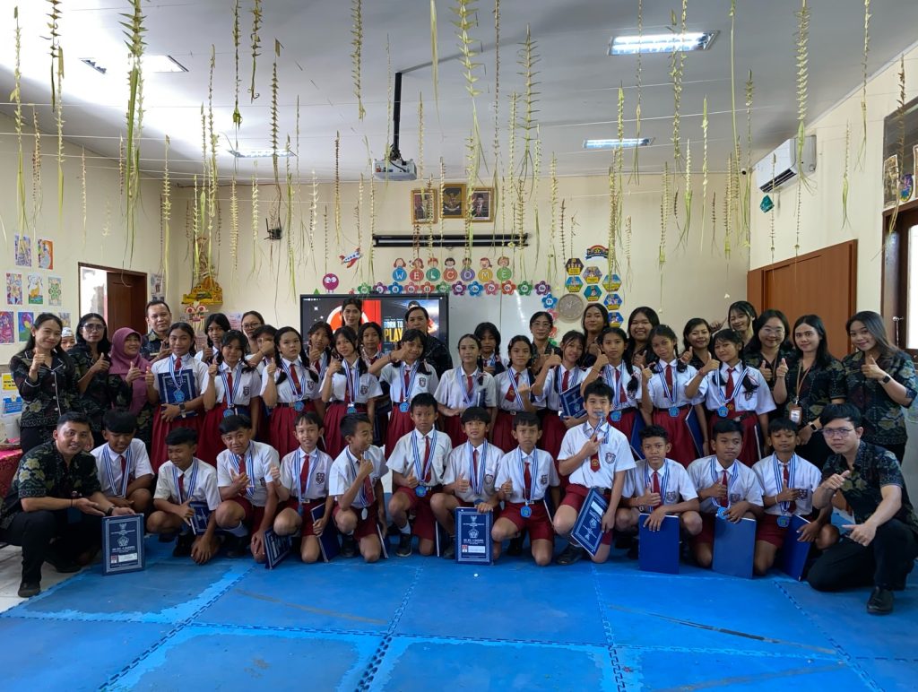 Momen Haru dan Bangga: Kemeriahan Pelepasan Kelas VI dan Pentas Seni SD No. 4 Sading perpisahan murid kelas vi sdn 4 sading